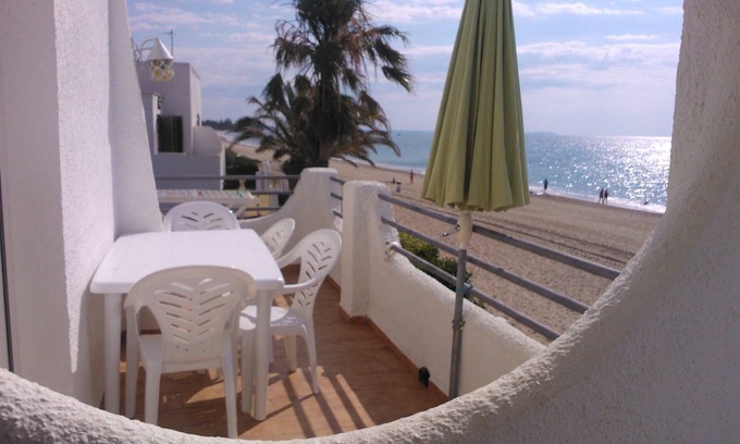 Miami Platja Apartment | BEAUTIFUL APARTMENT IN FIRST LINE OF BEACH M3