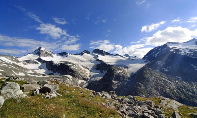 Paß Thurn Apartment | Beautiful apartment for 6 people with WIFI, pool, TV and balcony