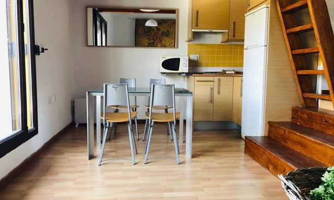 Pradollano Apartment | Beautiful apartment for 4 guests with WIFI, TV, terrace and parking