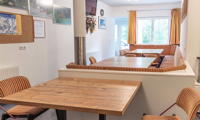 Kappl Apartment | Beautiful apartment for 20 guests with WIFI and parking