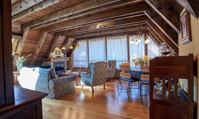 Vilac Apartment | BEAUTIFUL APARTMENT IN VILAC 10 KM BAQUEIRA BERET 6C, WIFI SPECTACULAR VIEWS