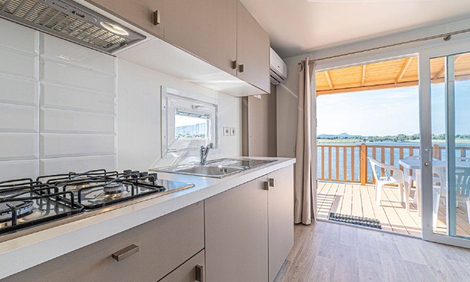 Fertilia House | Beautiful apartment in villa for 6 people with WIFI, A/C, pool, TV, terrace and parking