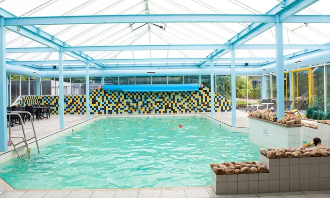 Belfeld House | Beautiful apartment in villa for 4 guests with WIFI, pool, TV and terrace
