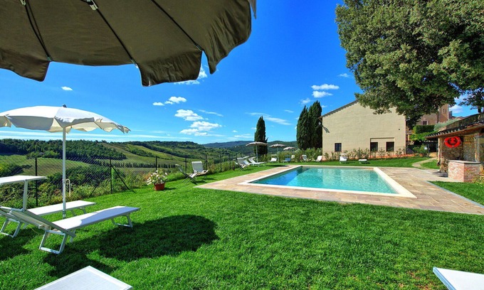 San Gimignano Apartment | Beautiful apartment with WIFI, A/C, pool, panoramic view and parking, close to San Gimignano