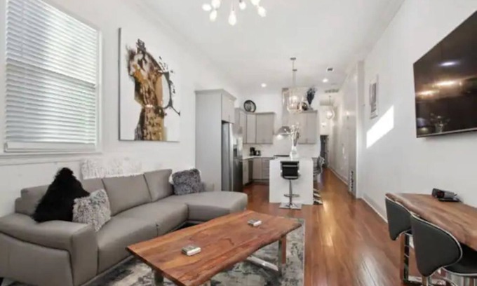 Bayou St. John House | Beautiful Bayou St.John Home 2BR/1BA!