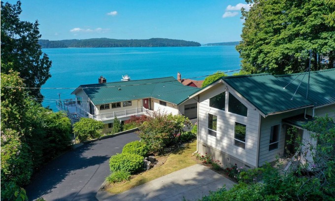 Seabeck House | Beautiful Beach House and additional beach cabin with Olympic Mountain view