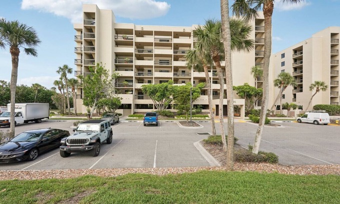 Longboat Key Condo | Beautiful beachfront condo on Longboat Key, FL!
