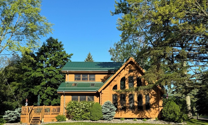 Oscoda House | Beautiful Beachfront Custom Log Cabin on Lake Huron
