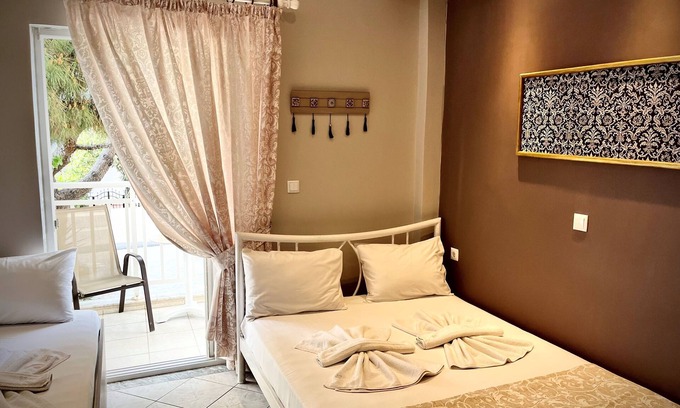 Limenaria Apartment | Beautiful Bedroom for 3 people in Limenaria, only 5 minutes away from center