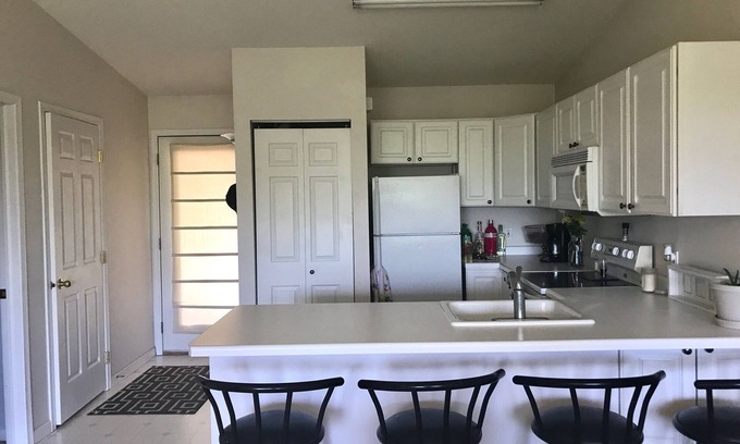 Wabasha Condo | Beautiful bluff top condo overlooking Coffee Mill Ski and Mississippi river.