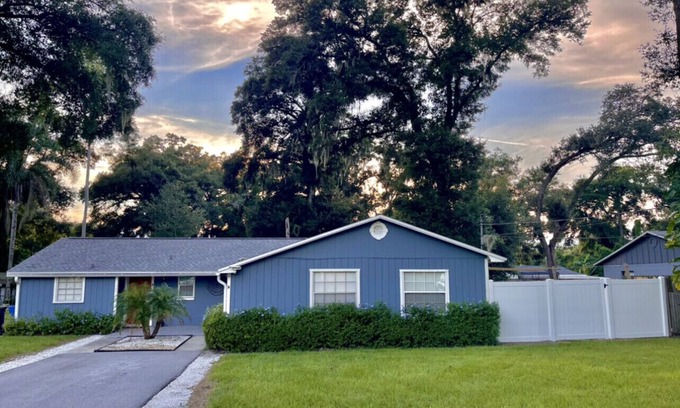 Brandon House | Beautiful Boho style Villa in the Tampa area