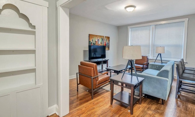 Tower Grove South House | Beautiful, Brand New Tower Grove Unit! 1n