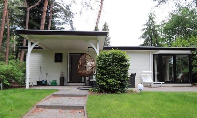 Bennekom House | Beautiful Bungalow In The Woods At Bennekom