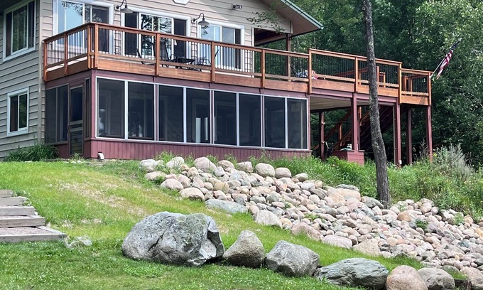 Ely Apartment | Beautiful Cabin for a Getaway to the Boundary Waters Canoe Area.