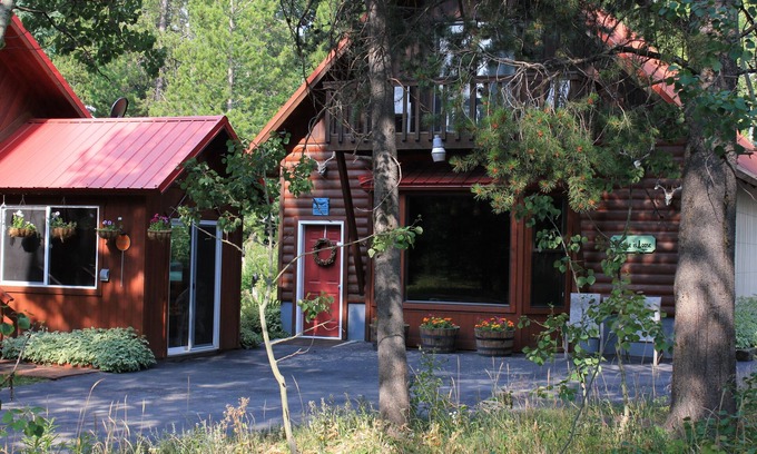 Island Park Cabin | Beautiful cabin nestled in the whispering Aspens of Island Park, Idaho. 5 STAR!
