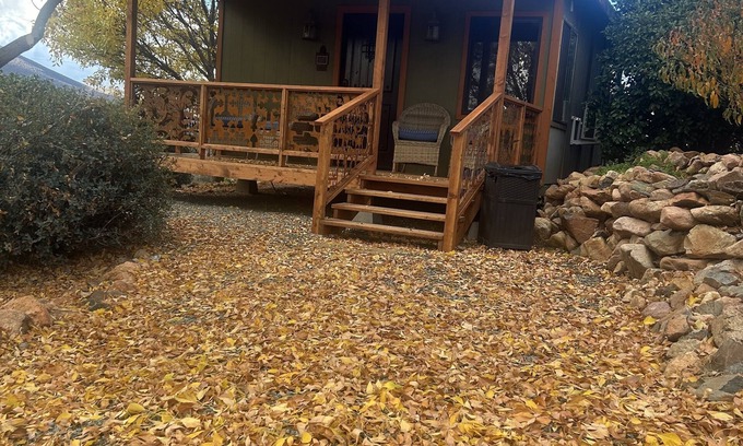 Dewey-Humboldt Cabin | Beautiful cabin retreat with gorgeous views! Pet friendly with wide open spaces.