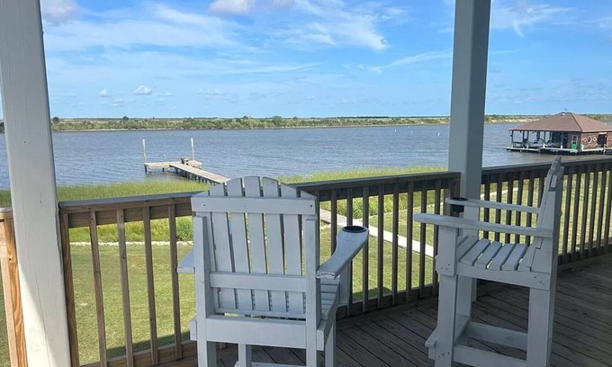 Hackberry House | Beautiful camp in Angler Bay! Come enjoy the best of Hackberry.