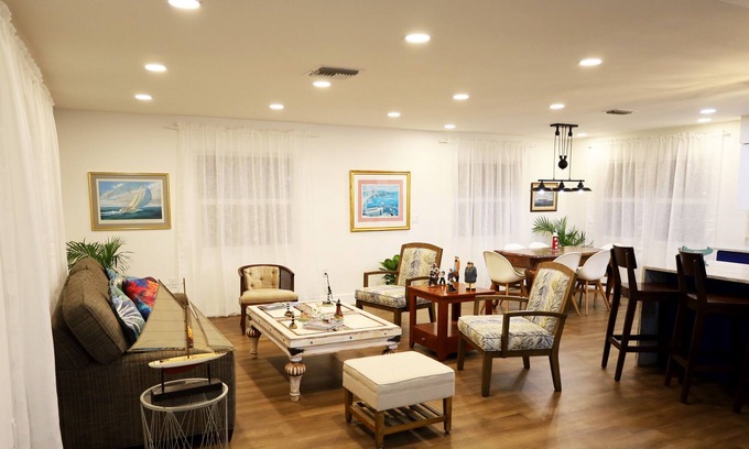 Valencia Villa | Beautiful Captains villa at historic Rockledge neighborhood