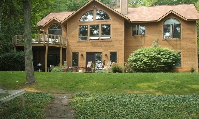 Leland House | Beautiful Cedar Home on N Lake Leelanau Shore in Leland, Mi