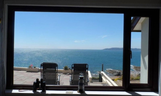 Plymouth Ski Chalet | Beautiful Chalet Amazing Sea Views Driftwood No7 -Pet Friendly
