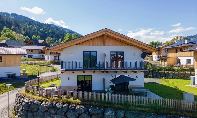 Hermagor-Pressegger See House | Beautiful chalet near the Nassfeld skiing area