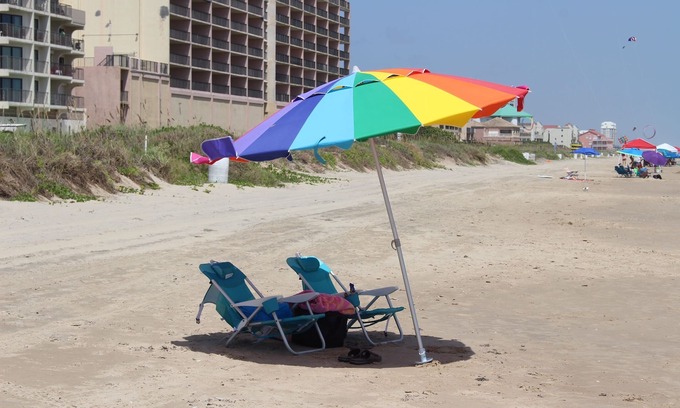 South Padre Island House | Beautiful Condo Just Steps From the Beach