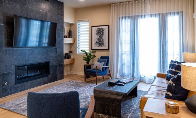 Tamarack Resort Condo | Beautiful Condo| Great Plaza view | Pet Friendly