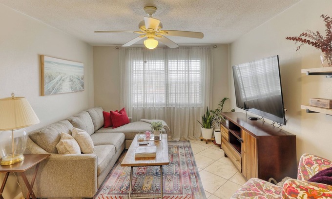 Dunedin Apartment | Beautiful Condo in Dunedin. 5 min from the beach!