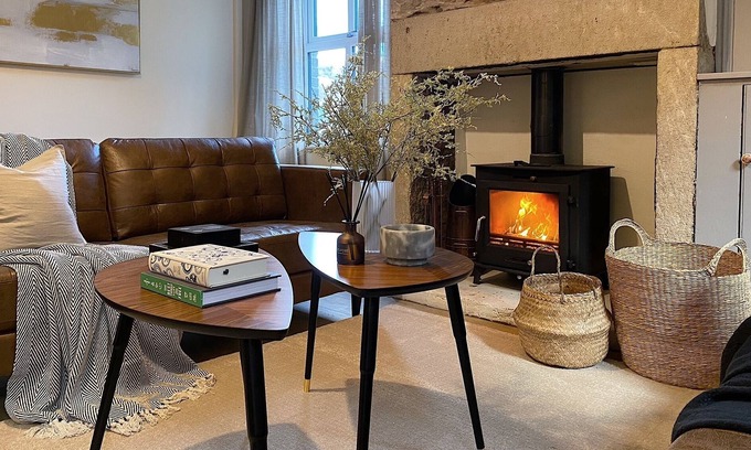 Walsden House | Beautiful & cosy 4 bedroom home