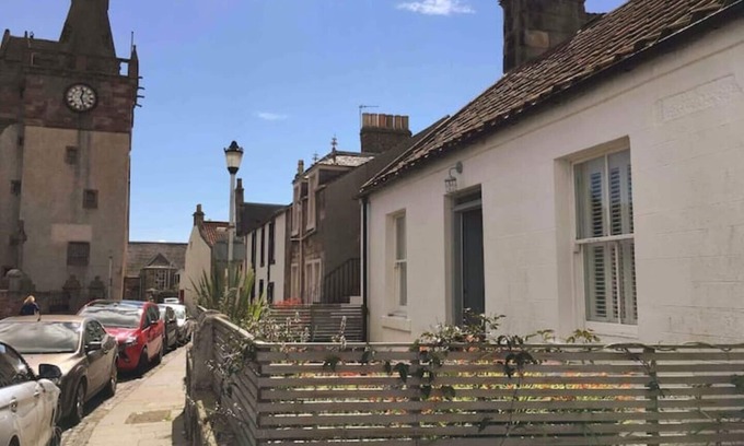 Pittenweem Cottage | Beautiful Cosy Pittenweem Cottage. Nr St Andrews