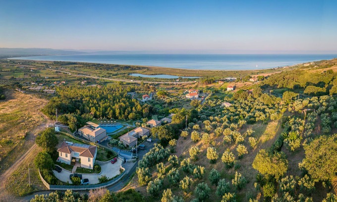 Gizzeria Cottage | Beautiful cottages inside the nature