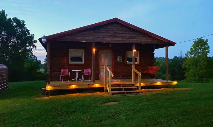 Point Pleasant Cabin | Beautiful country views and wildlife. Less than 2 miles from downtown.