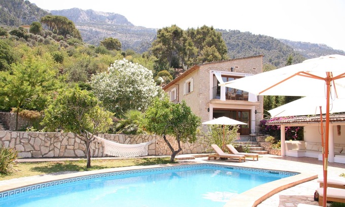 Biniaraix Villa | Beautiful Country Villa With Private Pool & Huge Garden