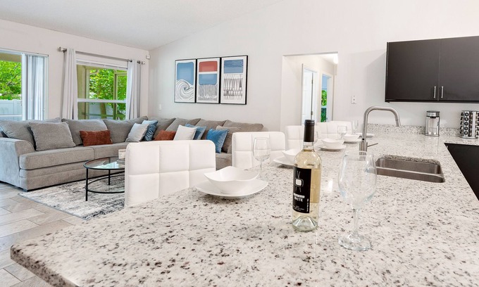 Deltona Lakes House | Beautiful Deluxe Home near Daytona beach/Orlando