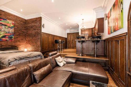 Downtown Montreal Apartment | Beautiful Downtown Studio Apartment - A