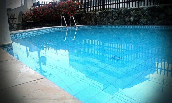 Jardim Vitoria Apartment | BEAUTIFUL ENSEADA APARTMENT- 2 BLOCKS FROM THE BEACH