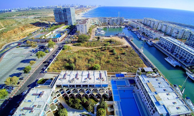 Herzliya Pituach Apartment | Beautiful entire garden suite in marina Herzliya - the place family friendly