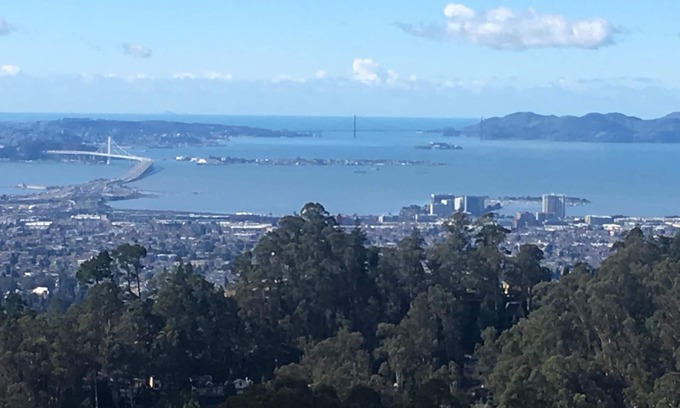 Forestland House | Beautiful Family Home in the Oakland Hills with Panoramic SF Bay Views