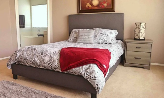 El Paso House | Beautiful Family Home 🐶🐱 Near Franklin Mountains