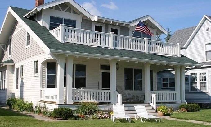 Oden House | Beautiful Family House on Clean Sandy-Bottomed Crooked Lake!