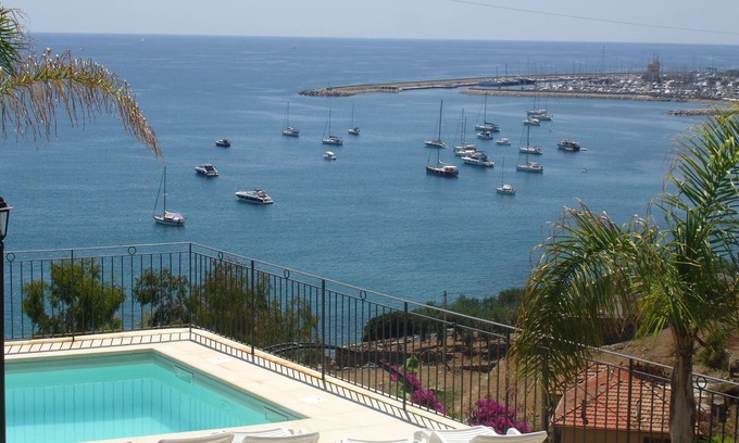 Regione Ronchi Apartment | Beautiful flat with private garden and shared pool HEATING to 37°