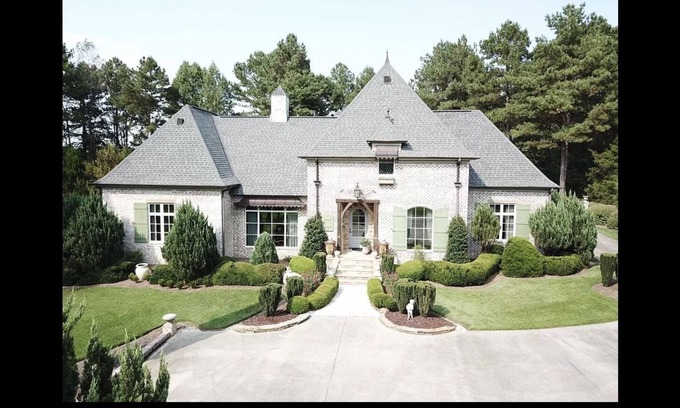 Moss Villa | Beautiful French country style Villa within 10 min of downtown Laurel!!!!