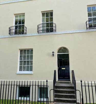 Gloucester Apartment | Beautiful Georgian Duplex