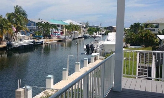 Big Pine Key House | BEAUTIFUL GETAWAY - DAZZLING SUNSETS-nBIG PINE KEY-60' DOCK 5 MINUTES TO CHANNEL