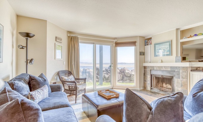 Lincoln City Condo | Beautiful Ground-Level WaterBay Front Condo with Gorgeous Bay and Ocean Views!