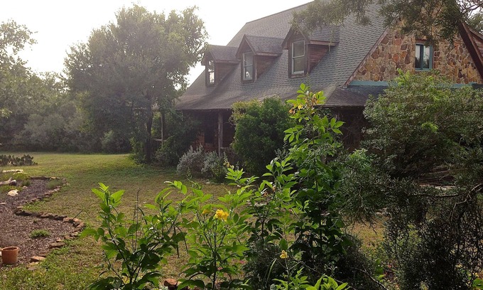 Buda House | Beautiful HIl Country Hideaway in Private Gated Community
