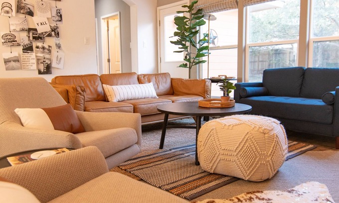 Dripping Springs House | Beautiful Hill Country retreat in Dripping Springs