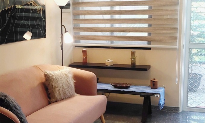 Talomo District House | Beautiful home on quiet sub-division, free fibre wi-fi, Netflix, communal pool