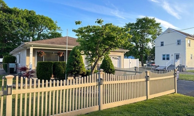 Long Branch House | Beautiful home close to the beach with hot tub