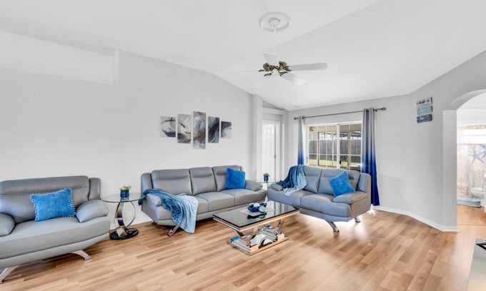 Boyette Springs House | Beautiful home. Free parking, hot tub, laundry, 2 king beds, great for families.